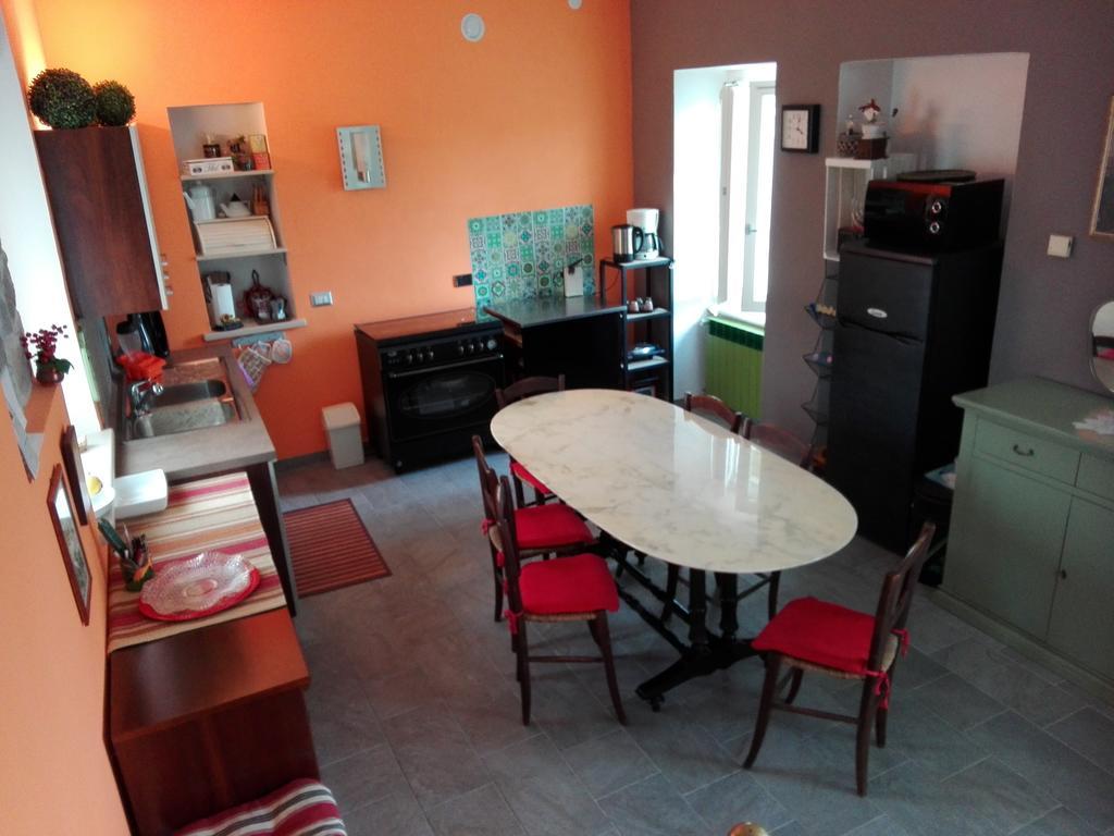 Casa Badinot Guest House Diano d'Alba Ngoại thất bức ảnh
