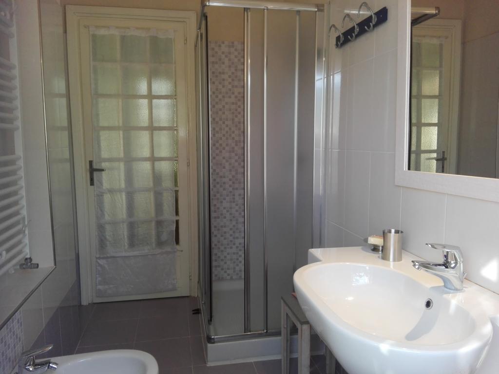 Casa Badinot Guest House Diano d'Alba Ngoại thất bức ảnh